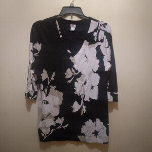 Chico's black and white tunic top size 3